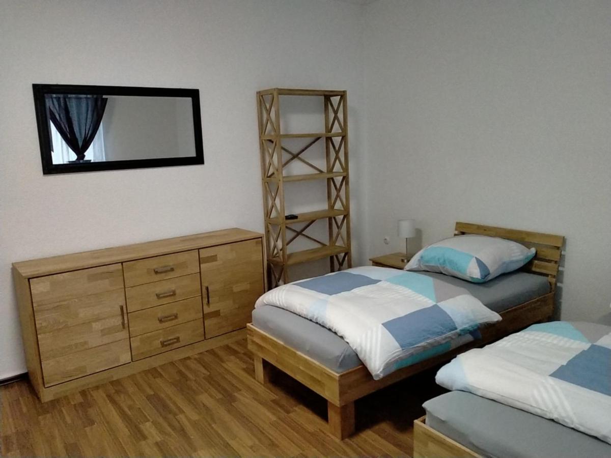 Ferienwohnung Macfewo Im Zentrum Von マイエン エクステリア 写真